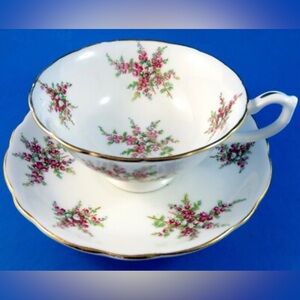 Vintage Hammersley Victorian Violets tea cup & saucer A10